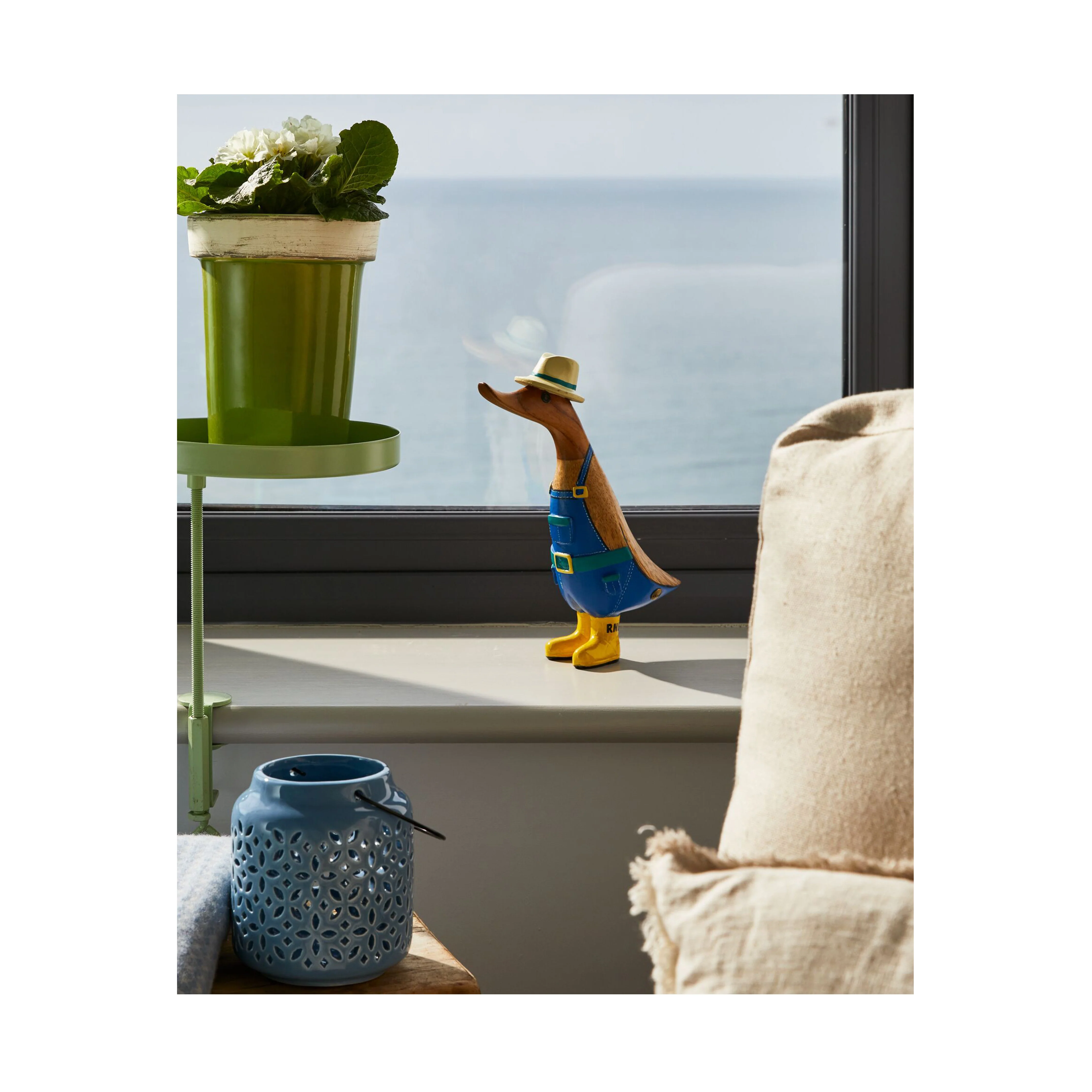 DCUK RNLI Gardening Duck - Image 4