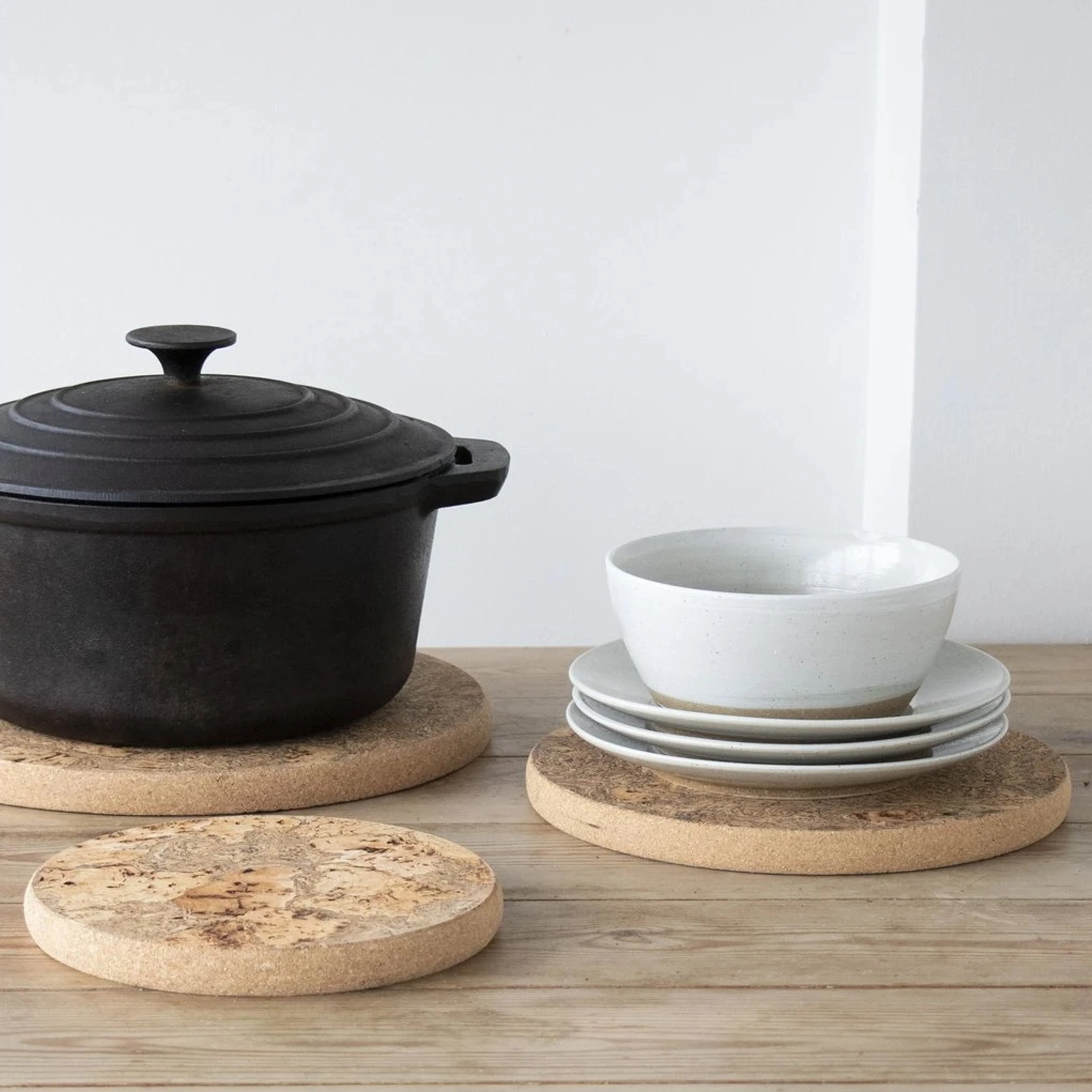 Liga Ice Grey Round Trivet, Set of 3 - Image 3