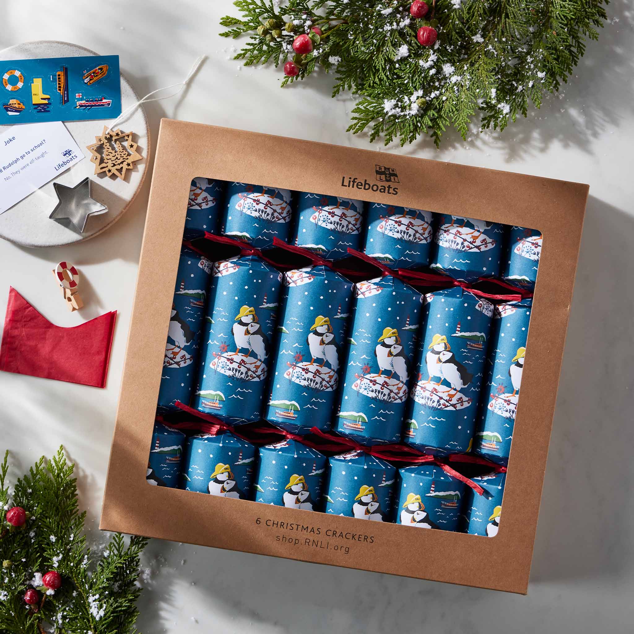 RNLI Christmas Puffin In Sou'wester Crackers - Image 3