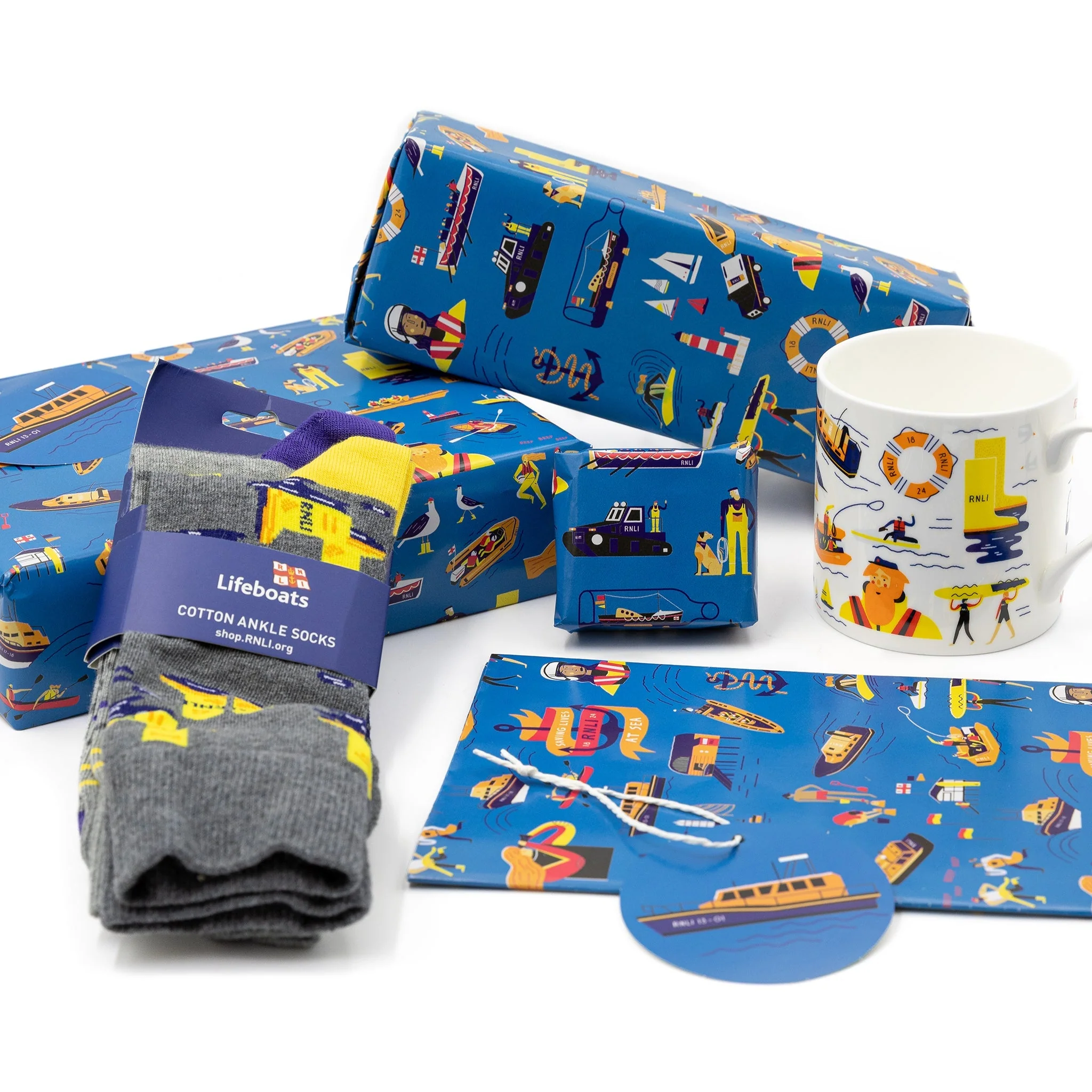 RNLI Icons Gift Wrap and Tags - Image 3