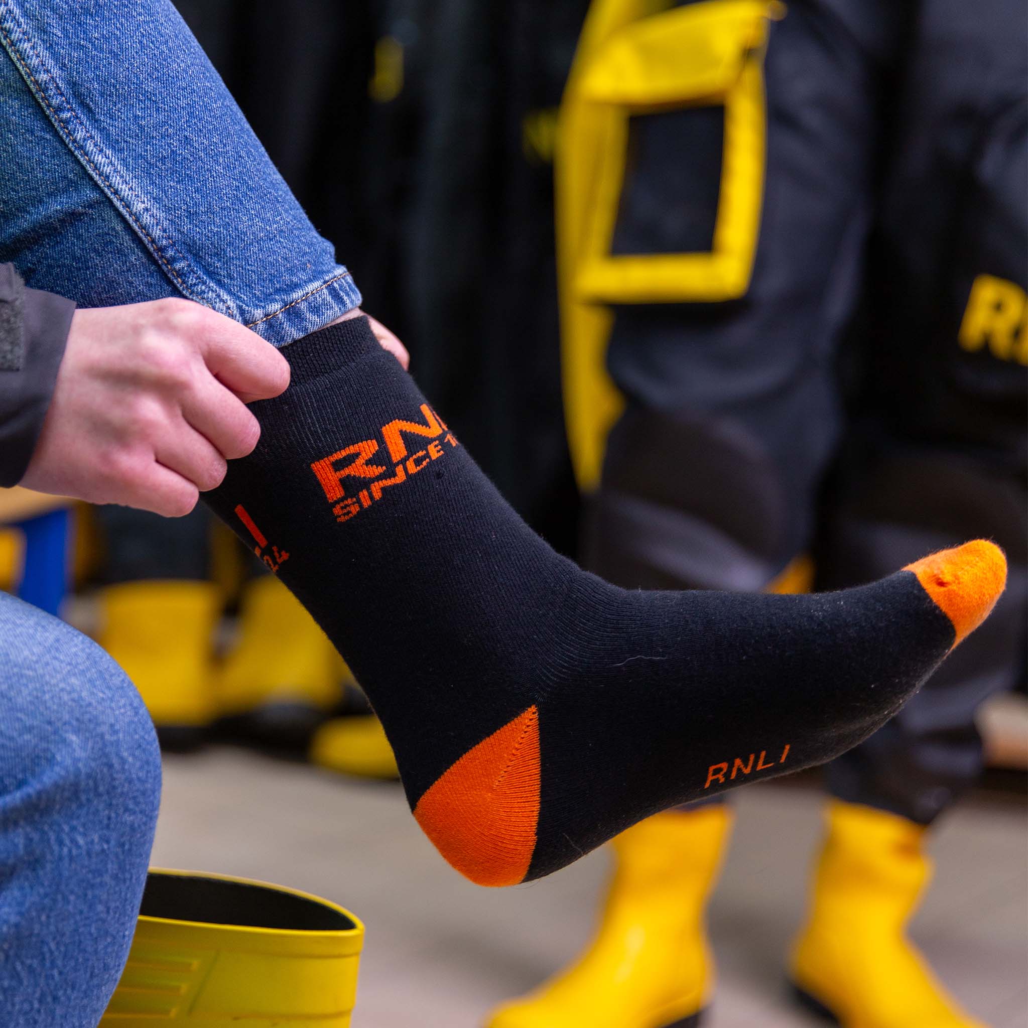 RNLI Since 1824 Welly Socks, Black/Orange - Image 3