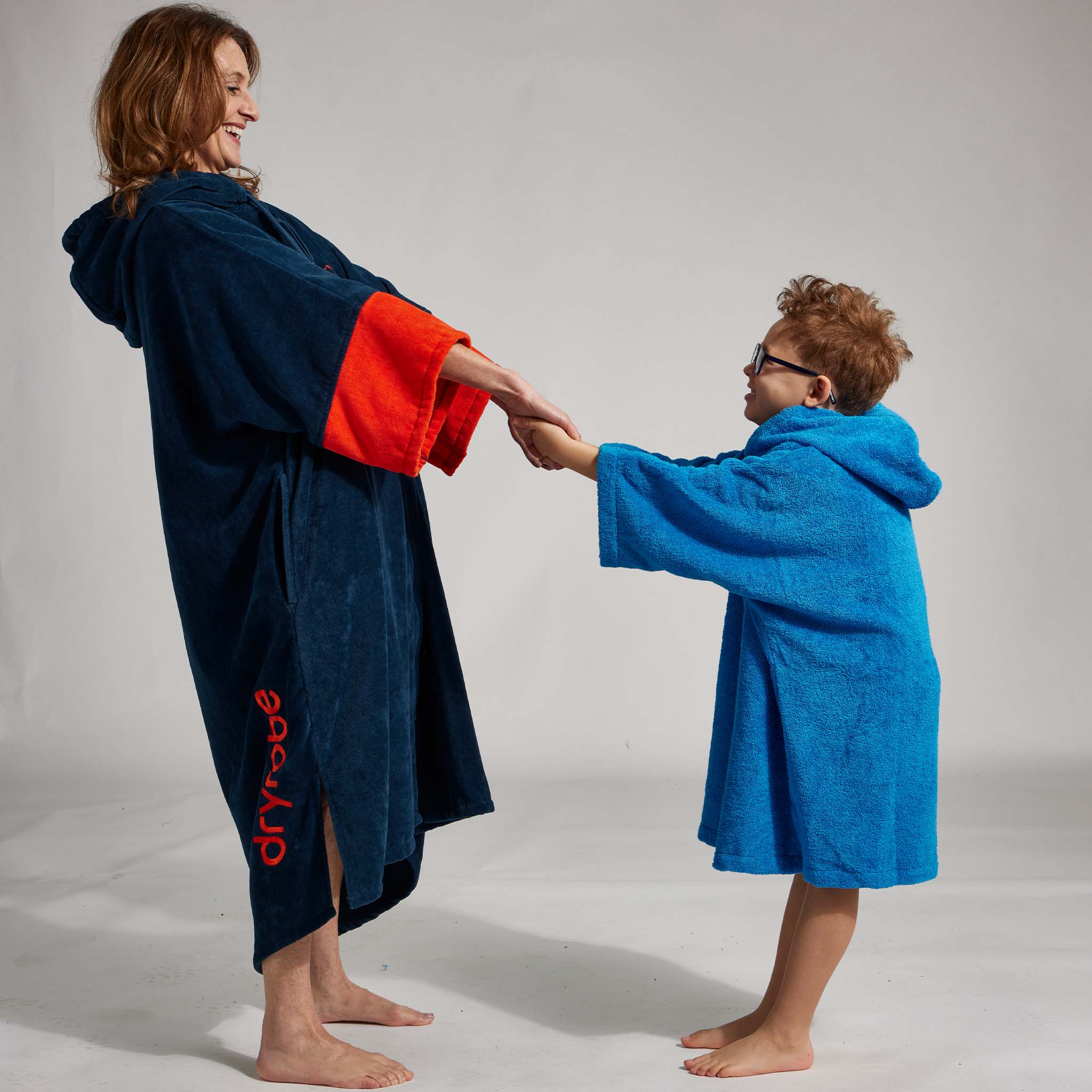 RNLI Dryrobe® Kids Towel Robe, Cobalt - Image 3
